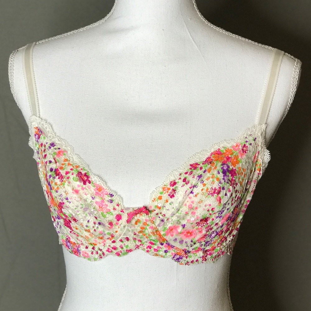 Victoria’s Secret floral bra
